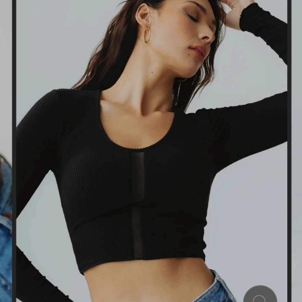 Brami Mesh cut out long sleeve crop top XL Black